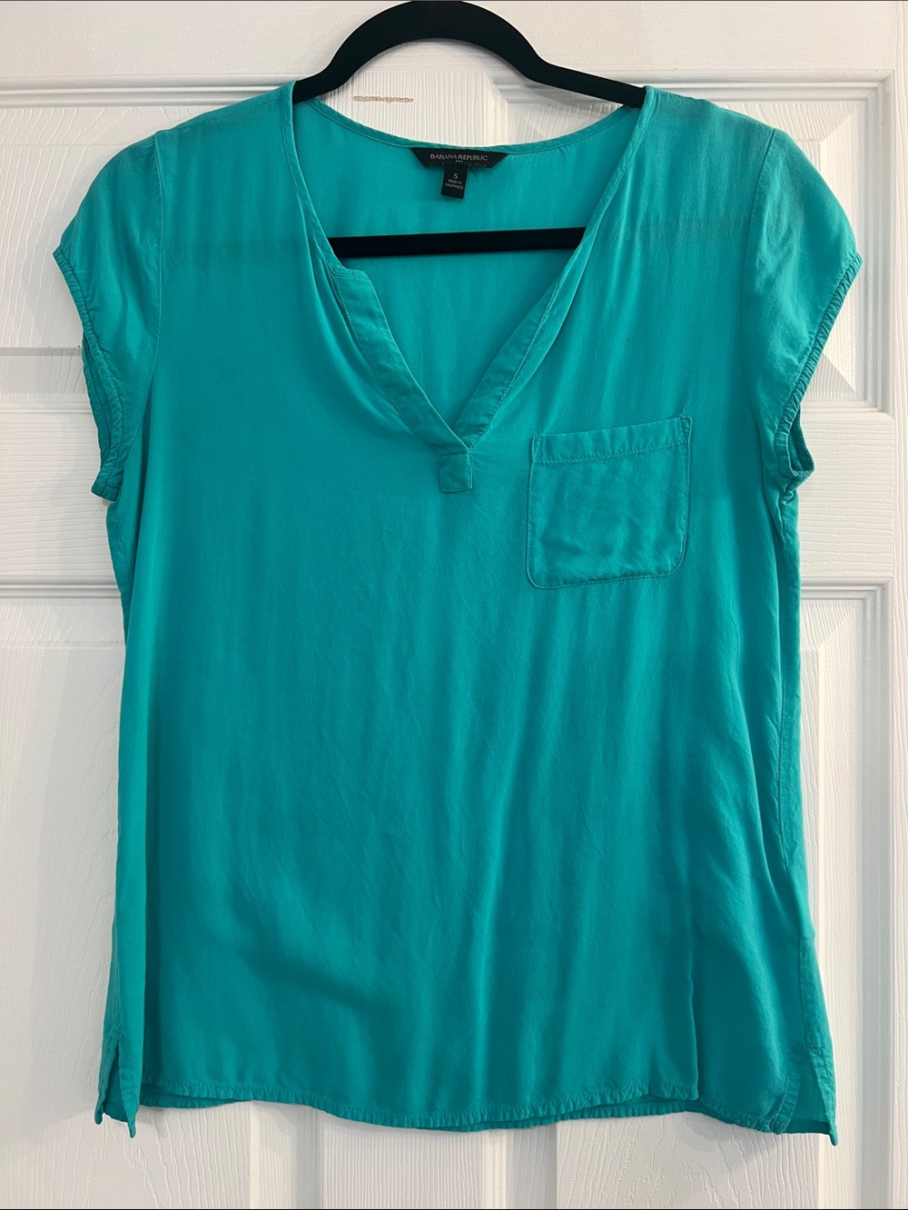 Banana Republic Teal Split V-Neck Pocket Blouse